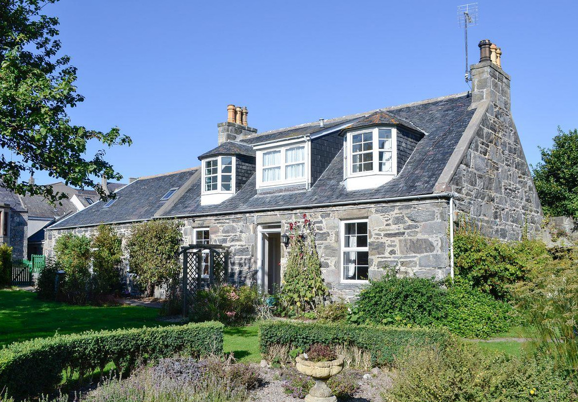 Burnside Cottage in Portsoy, Aberdeenshire