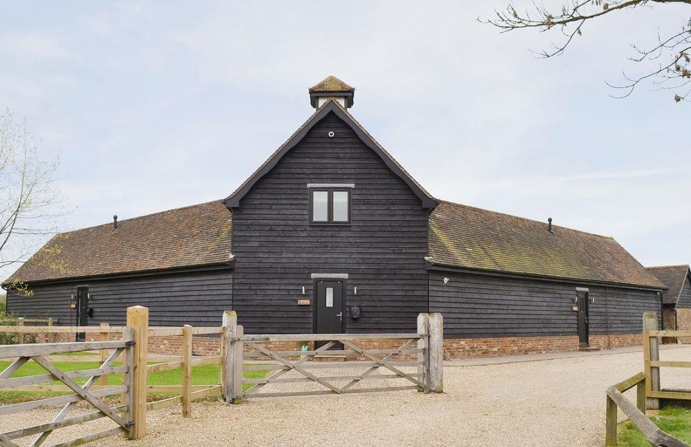 Jenningsbury Farm Cottages In Hertford Oak Barn Ash Barn