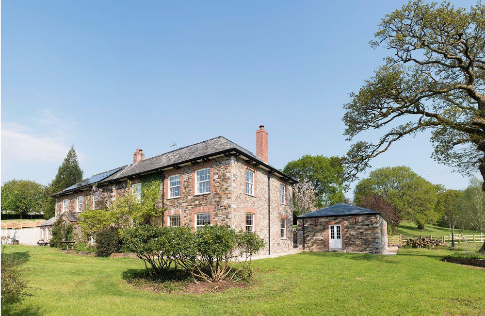 Wooladon House in Lifton, Devon